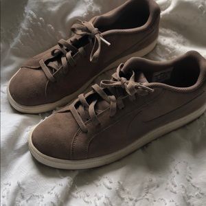 Nike fashion sneakers